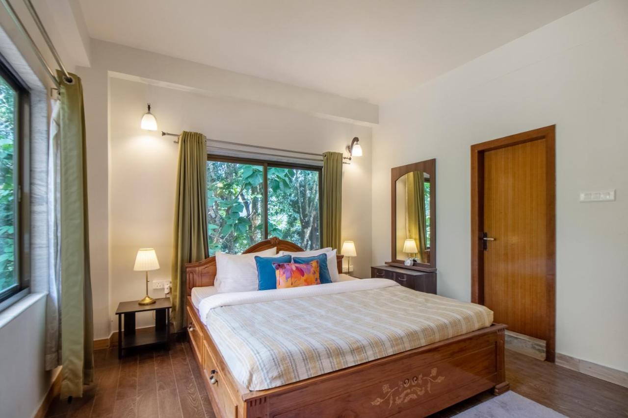 Stayvista's Tree Tops & Tea Trails: Mountain-View Villa in Tea Plantation Darjeeling  Exterior photo